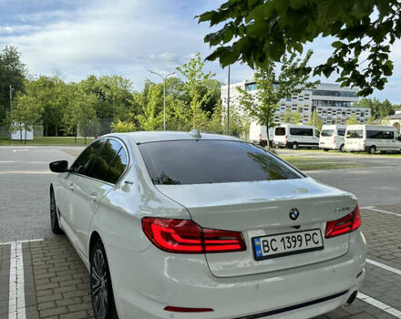 Белый БМВ 5 Серия, объемом двигателя 2 л и пробегом 79 тыс. км за 31999 $, фото 5 на Automoto.ua