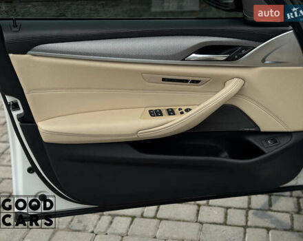 Белый БМВ 5 Серия, объемом двигателя 4.39 л и пробегом 110 тыс. км за 38900 $, фото 17 на Automoto.ua