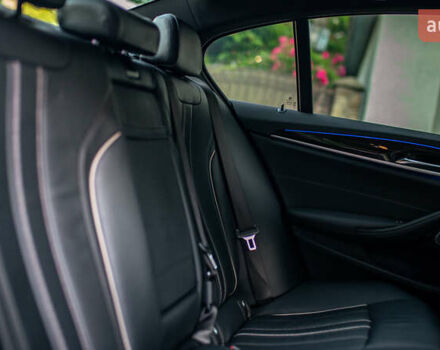 Білий БМВ 5 Серія, об'ємом двигуна 3 л та пробігом 56 тис. км за 50000 $, фото 64 на Automoto.ua