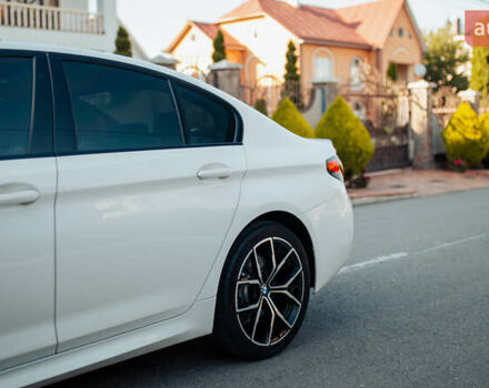 Білий БМВ 5 Серія, об'ємом двигуна 3 л та пробігом 56 тис. км за 50000 $, фото 16 на Automoto.ua