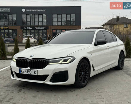Белый БМВ 5 Серия, объемом двигателя 2 л и пробегом 180 тыс. км за 27500 $, фото 1 на Automoto.ua