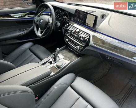 Белый БМВ 5 Серия, объемом двигателя 2 л и пробегом 118 тыс. км за 30900 $, фото 24 на Automoto.ua