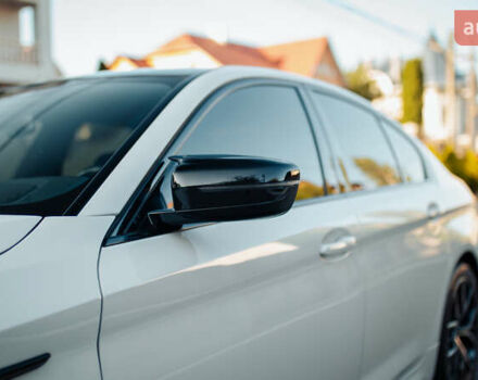 Білий БМВ 5 Серія, об'ємом двигуна 3 л та пробігом 56 тис. км за 50000 $, фото 15 на Automoto.ua