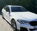 Белый БМВ 5 Серия, объемом двигателя 3 л и пробегом 112 тыс. км за 32000 $, фото 1 на Automoto.ua