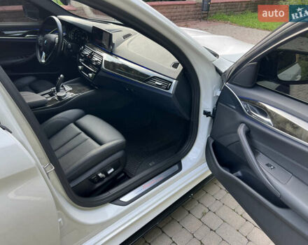 Белый БМВ 5 Серия, объемом двигателя 2 л и пробегом 118 тыс. км за 30900 $, фото 22 на Automoto.ua