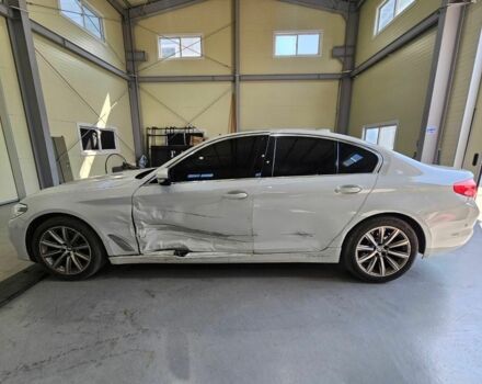 Білий БМВ 5 Серія, об'ємом двигуна 2 л та пробігом 65 тис. км за 19900 $, фото 3 на Automoto.ua
