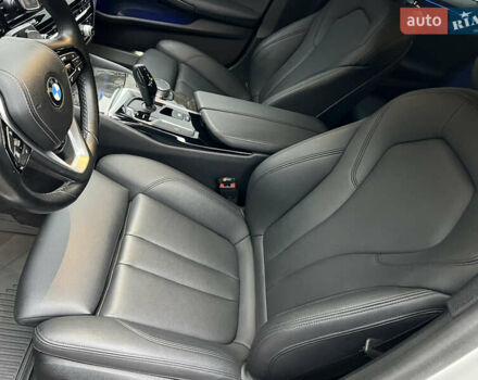 Білий БМВ 5 Серія, об'ємом двигуна 2 л та пробігом 122 тис. км за 29300 $, фото 19 на Automoto.ua