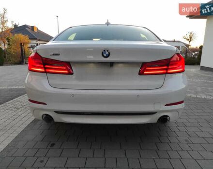 Белый БМВ 5 Серия, объемом двигателя 3 л и пробегом 71 тыс. км за 39000 $, фото 4 на Automoto.ua