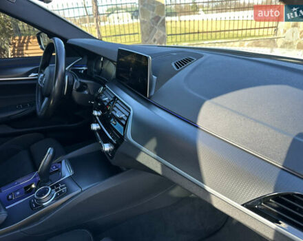 Белый БМВ 5 Серия, объемом двигателя 2 л и пробегом 175 тыс. км за 38500 $, фото 58 на Automoto.ua