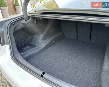 БМВ 5 Серия 2020 в Ивано-Франковске на Automoto.ua Белый БМВ 5 Серия, объемом двигателя 2 л и пробегом 174 тыс. км за 36750 $, фото 75 на Automoto.ua