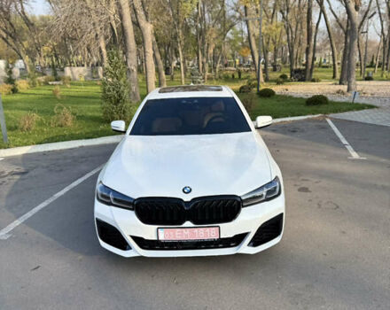 Белый БМВ 5 Серия, объемом двигателя 3 л и пробегом 79 тыс. км за 52000 $, фото 4 на Automoto.ua