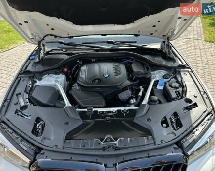 Белый БМВ 5 Серия, объемом двигателя 2 л и пробегом 175 тыс. км за 38500 $, фото 79 на Automoto.ua