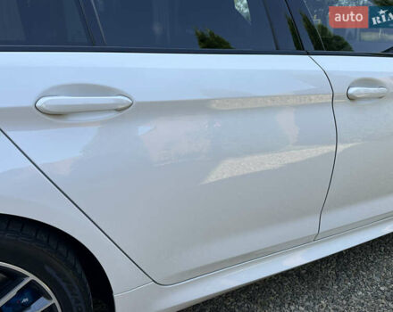 БМВ 5 Серия 2020 в Ивано-Франковске на Automoto.ua Белый БМВ 5 Серия, объемом двигателя 2 л и пробегом 174 тыс. км за 36750 $, фото 25 на Automoto.ua