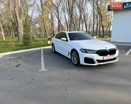 Белый БМВ 5 Серия, объемом двигателя 3 л и пробегом 81 тыс. км за 56500 $, фото 5 на Automoto.ua
