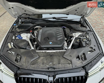 Белый БМВ 5 Серия, объемом двигателя 2.99 л и пробегом 199 тыс. км за 44800 $, фото 51 на Automoto.ua