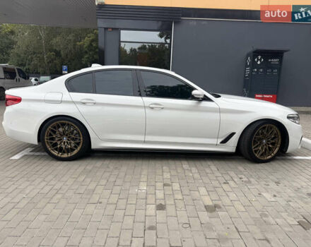 Белый БМВ 5 Серия, объемом двигателя 3 л и пробегом 85 тыс. км за 30000 $, фото 5 на Automoto.ua