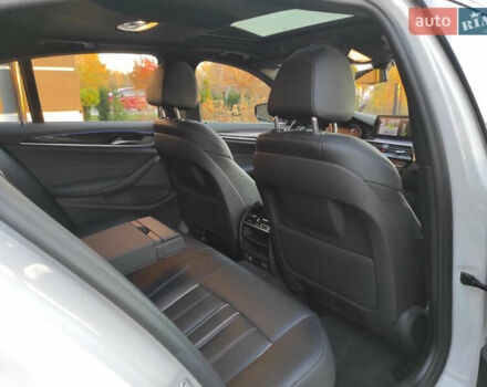 Белый БМВ 5 Серия, объемом двигателя 3 л и пробегом 71 тыс. км за 39000 $, фото 8 на Automoto.ua