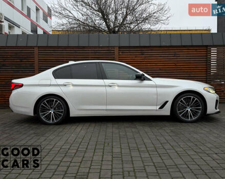 Белый БМВ 5 Серия, объемом двигателя 2 л и пробегом 105 тыс. км за 37000 $, фото 7 на Automoto.ua