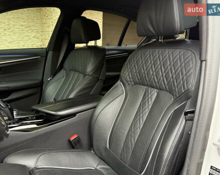 Белый БМВ 5 Серия, объемом двигателя 2.99 л и пробегом 199 тыс. км за 44800 $, фото 31 на Automoto.ua