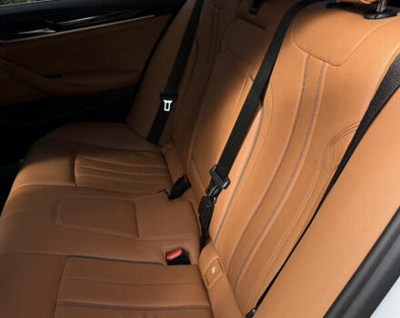 Белый БМВ 5 Серия, объемом двигателя 2 л и пробегом 70 тыс. км за 35500 $, фото 3 на Automoto.ua