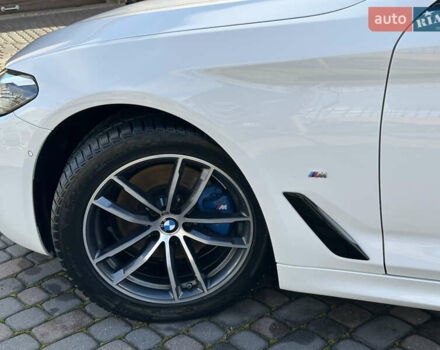 Белый БМВ 5 Серия, объемом двигателя 2 л и пробегом 175 тыс. км за 38500 $, фото 23 на Automoto.ua
