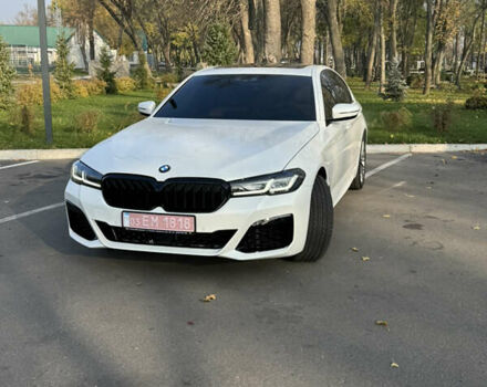 Белый БМВ 5 Серия, объемом двигателя 3 л и пробегом 81 тыс. км за 56500 $, фото 7 на Automoto.ua