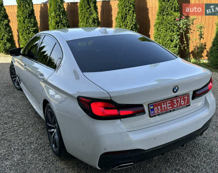 БМВ 5 Серия 2020 в Ивано-Франковске на Automoto.ua Белый БМВ 5 Серия, объемом двигателя 2 л и пробегом 174 тыс. км за 36750 $, фото 5 на Automoto.ua
