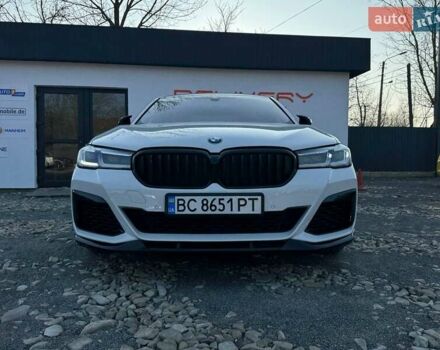 Белый БМВ 5 Серия, объемом двигателя 2 л и пробегом 28 тыс. км за 42990 $, фото 3 на Automoto.ua