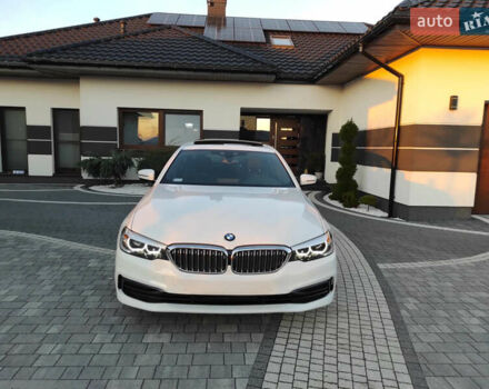 Белый БМВ 5 Серия, объемом двигателя 3 л и пробегом 71 тыс. км за 39000 $, фото 1 на Automoto.ua