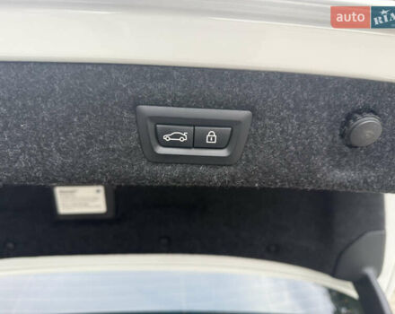 Белый БМВ 5 Серия, объемом двигателя 3 л и пробегом 85 тыс. км за 30000 $, фото 16 на Automoto.ua