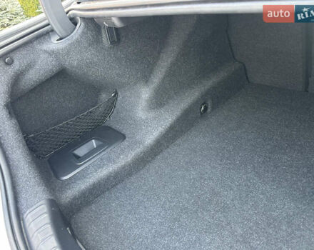 Білий БМВ 5 Серія, об'ємом двигуна 2 л та пробігом 175 тис. км за 37800 $, фото 77 на Automoto.ua