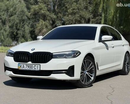 Белый БМВ 5 Серия, объемом двигателя 2 л и пробегом 128 тыс. км за 36999 $, фото 1 на Automoto.ua