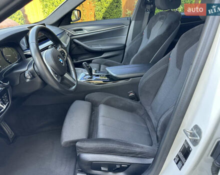 БМВ 5 Серия 2020 в Ивано-Франковске на Automoto.ua Белый БМВ 5 Серия, объемом двигателя 2 л и пробегом 174 тыс. км за 36750 $, фото 37 на Automoto.ua