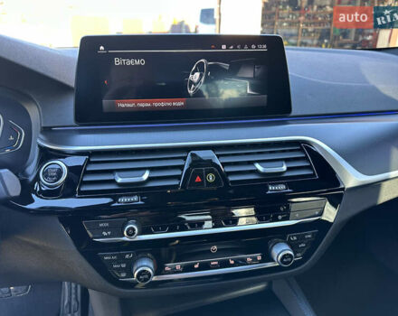 Белый БМВ 5 Серия, объемом двигателя 2 л и пробегом 175 тыс. км за 38500 $, фото 52 на Automoto.ua