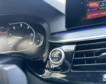 БМВ 5 Серия 2020 в Ивано-Франковске на Automoto.ua Белый БМВ 5 Серия, объемом двигателя 2 л и пробегом 174 тыс. км за 36750 $, фото 59 на Automoto.ua