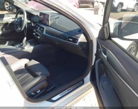 Белый БМВ 5 Серия, объемом двигателя 3 л и пробегом 60 тыс. км за 15500 $, фото 4 на Automoto.ua