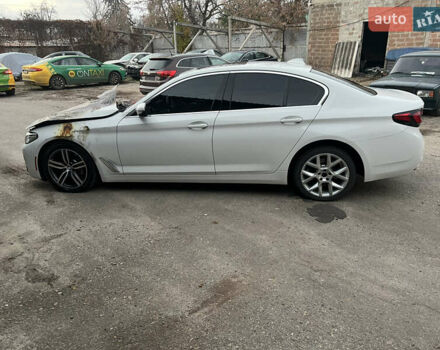 Белый БМВ 5 Серия, объемом двигателя 0 л и пробегом 64 тыс. км за 22000 $, фото 13 на Automoto.ua