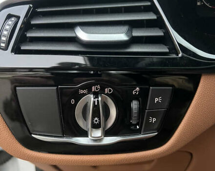 Белый БМВ 5 Серия, объемом двигателя 0 л и пробегом 64 тыс. км за 22000 $, фото 5 на Automoto.ua