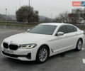 Белый БМВ 5 Серия, объемом двигателя 2 л и пробегом 43 тыс. км за 42800 $, фото 6 на Automoto.ua