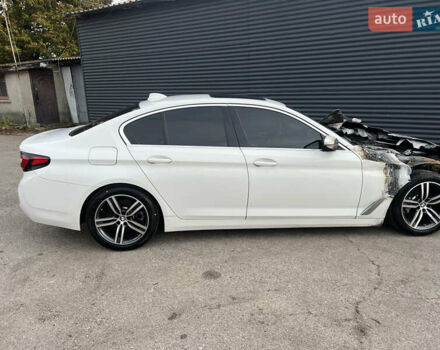 Белый БМВ 5 Серия, объемом двигателя 0 л и пробегом 64 тыс. км за 22000 $, фото 18 на Automoto.ua