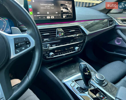 Белый БМВ 5 Серия, объемом двигателя 3 л и пробегом 45 тыс. км за 45990 $, фото 60 на Automoto.ua