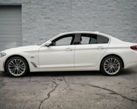 Белый БМВ 5 Серия, объемом двигателя 2 л и пробегом 30 тыс. км за 30000 $, фото 4 на Automoto.ua
