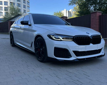 Белый БМВ 5 Серия, объемом двигателя 3 л и пробегом 45 тыс. км за 45990 $, фото 6 на Automoto.ua