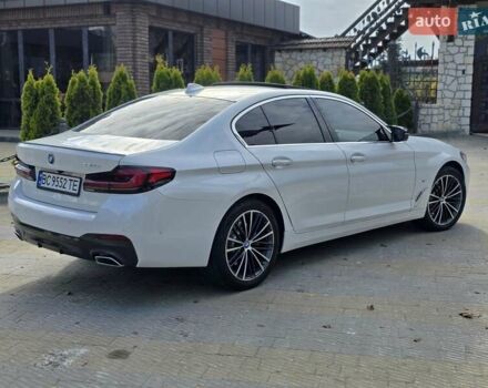 Белый БМВ 5 Серия, объемом двигателя 2 л и пробегом 49 тыс. км за 41799 $, фото 26 на Automoto.ua