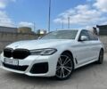 Білий БМВ 5 Серія, об'ємом двигуна 3 л та пробігом 70 тис. км за 45000 $, фото 1 на Automoto.ua