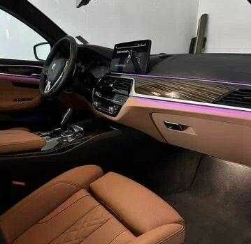 Белый БМВ 5 Серия, объемом двигателя 0 л и пробегом 11 тыс. км за 38000 $, фото 8 на Automoto.ua