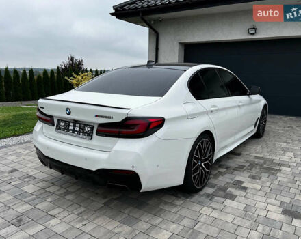 Білий БМВ 5 Серія, об'ємом двигуна 3 л та пробігом 44 тис. км за 11600 $, фото 5 на Automoto.ua