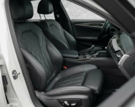 Белый БМВ 5 Серия, объемом двигателя 2 л и пробегом 30 тыс. км за 30000 $, фото 11 на Automoto.ua