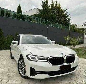 Белый БМВ 5 Серия, объемом двигателя 0 л и пробегом 11 тыс. км за 38000 $, фото 1 на Automoto.ua