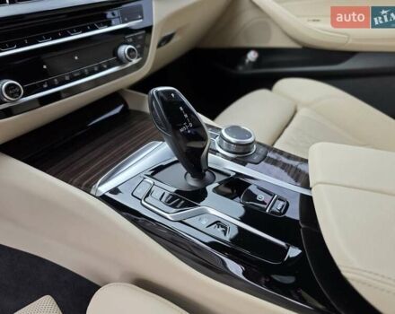 Белый БМВ 5 Серия, объемом двигателя 2 л и пробегом 49 тыс. км за 41799 $, фото 29 на Automoto.ua